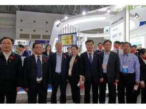 順應(yīng)新形勢(shì) 賦能新發(fā)展——中國(guó)飼料工業(yè)展盛大開(kāi)幕,各級(jí)領(lǐng)導(dǎo)蒞臨中農(nóng)穎泰展臺(tái)交流指導(dǎo)！